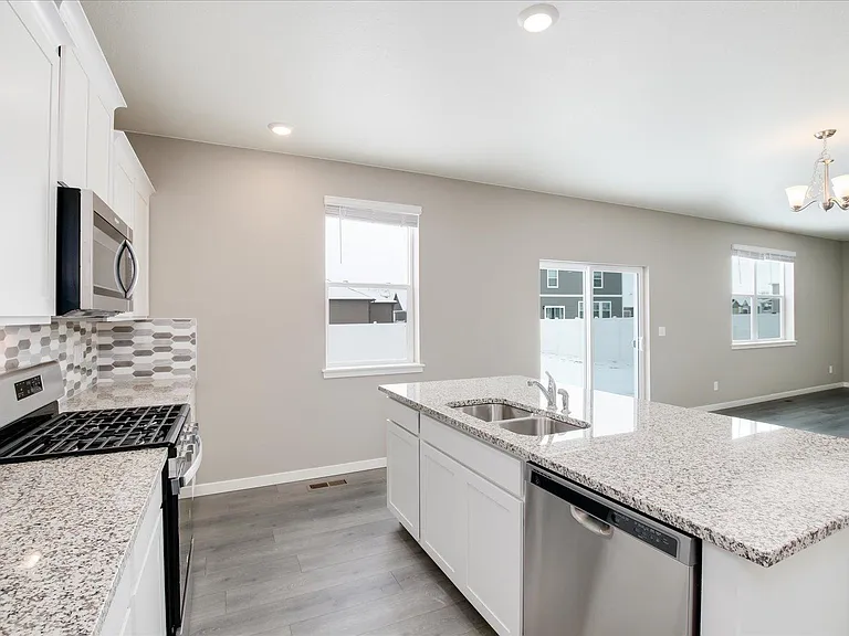4512 Kingswood Dr — Photo 14