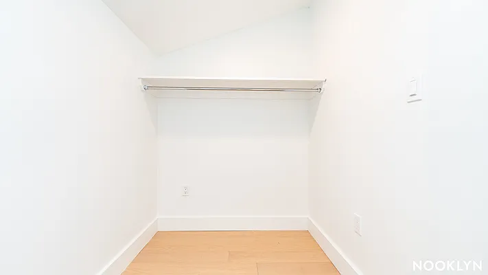 Rented by Nooklyn NYC LLC | media 29