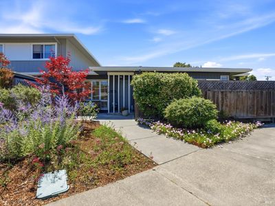 1004 - B Los Gamos Road, San Rafael, CA, 94903
