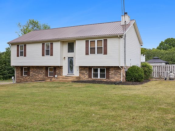 4th image of 1699 Mooresville Pike