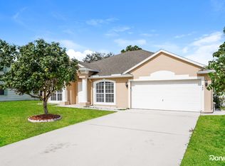 549 SE Crosspoint Dr, Port Saint Lucie, FL 34983