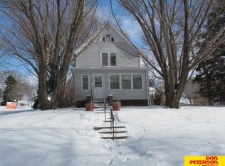 415 N Thomas Ave, Oakland, NE 68045