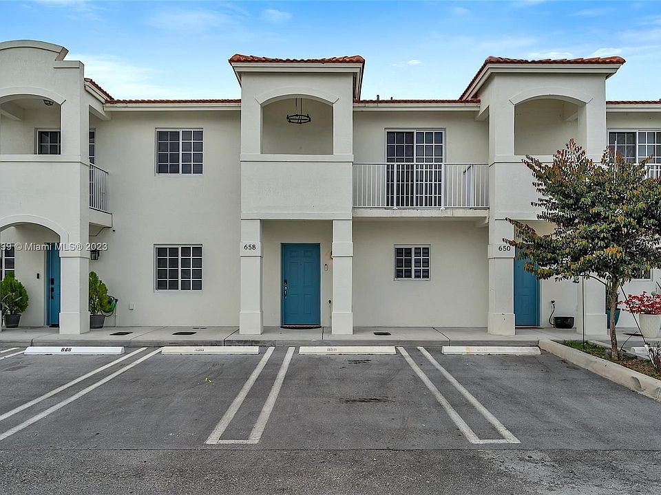 1st image of 658 SW 2nd Pl