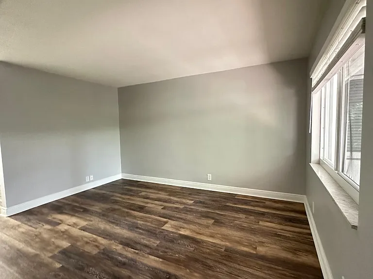 3720 NE 22nd Ave #0 — Photo 5