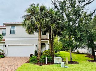 15390 Summit Place Cir, Naples, FL 34119