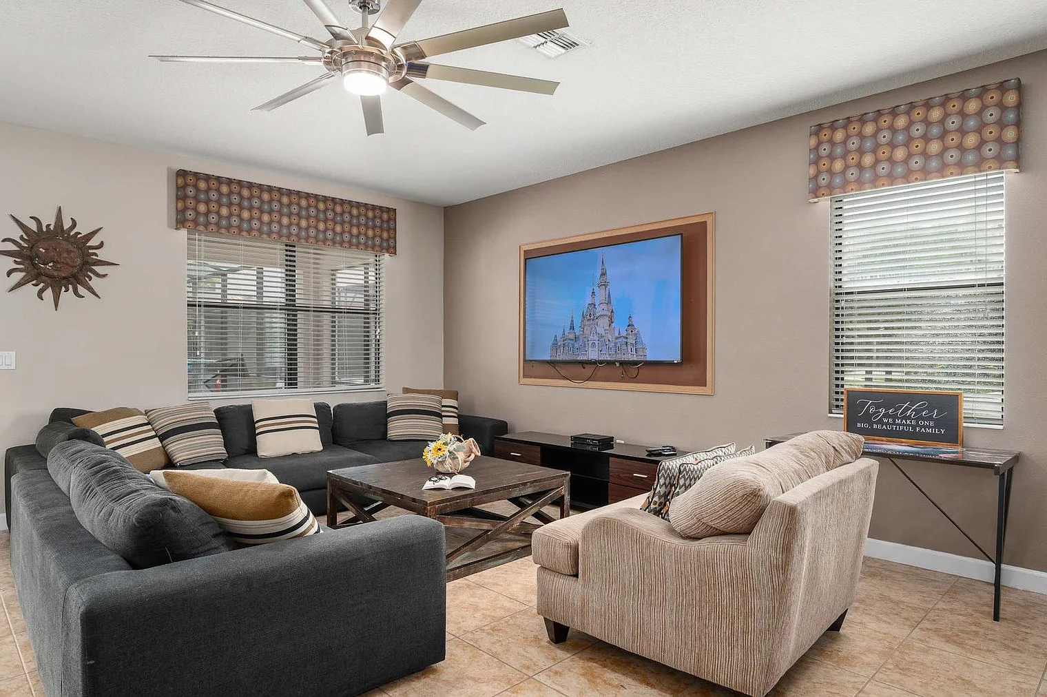 9 bed, 5.0 bath, 3907 sqft, $8,929 — Photo 2