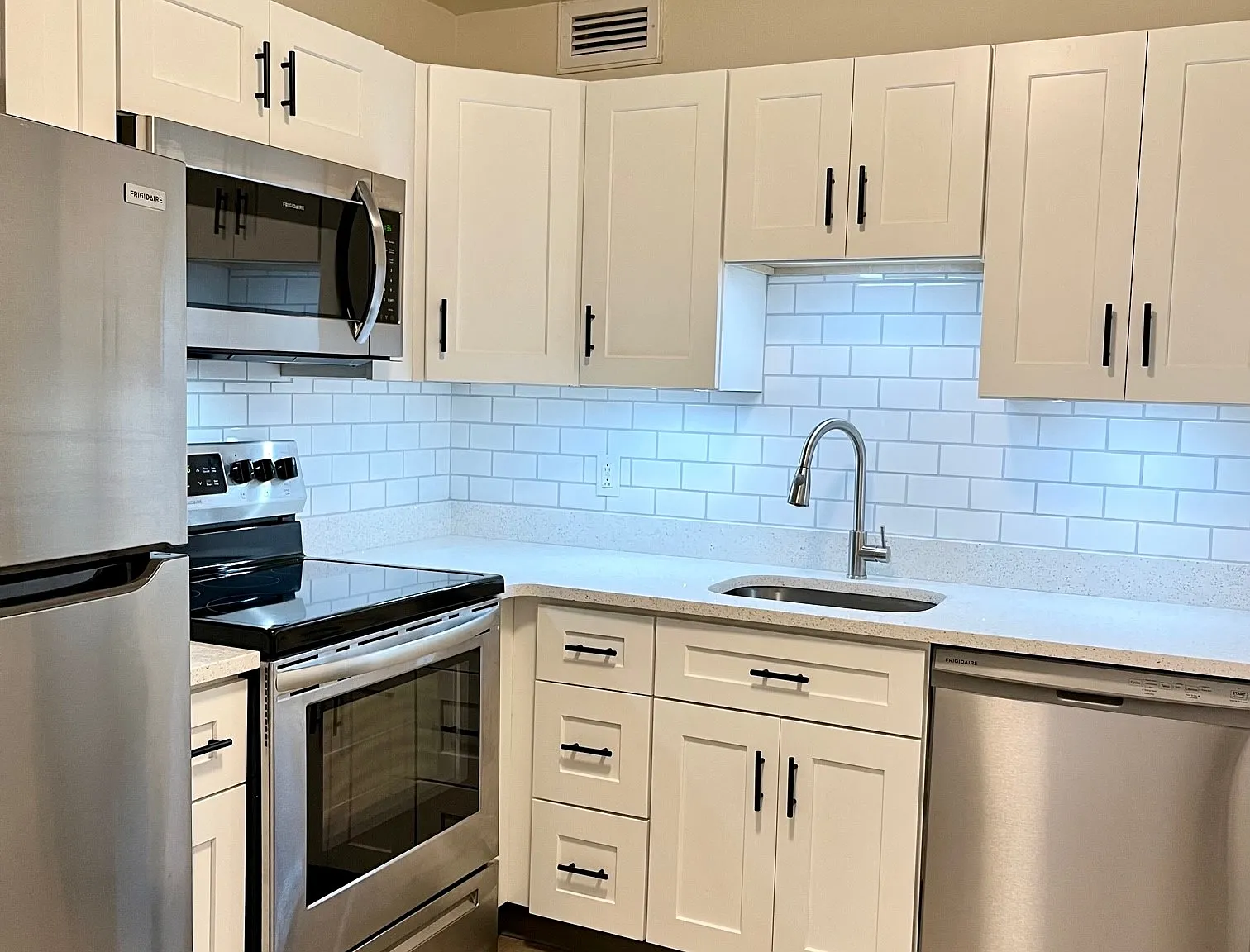 City View Apartments — Photo 3