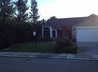 524 Meadowland Dr, Ripon, CA 95366