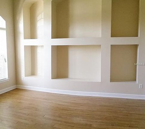 4th image of 2763 Carmel Ct