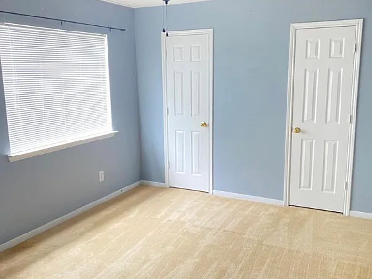 22023 Holly Branch Dr — Photo 4