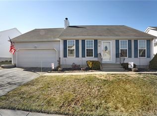 99 Eagle Hollow Dr, Middletown, CT 06457