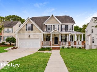 104 Jamestown Oaks Dr, Jamestown, NC 27282