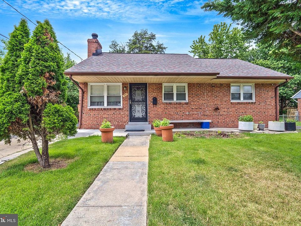 1st image of 1707 Keokee St