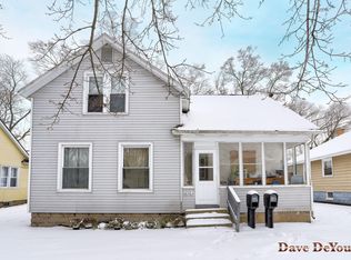 84 E 18th St, Holland, MI 49423