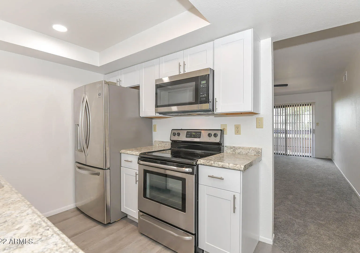 2 bed, 1.0 bath, 744 sqft, $1,150 — Photo 2