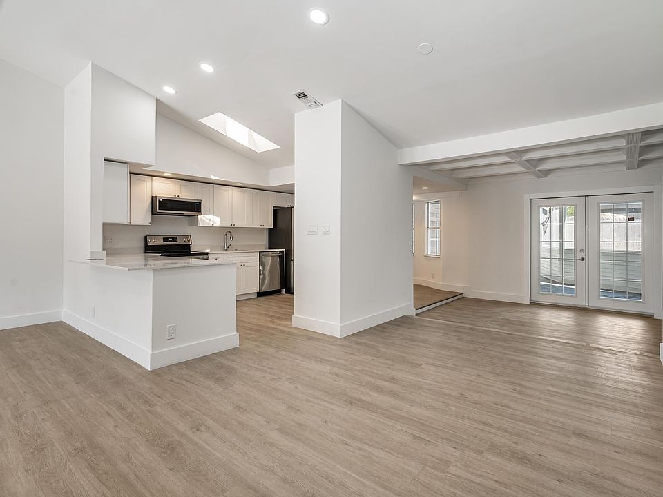 1st image of 737 SW 1st Avenue