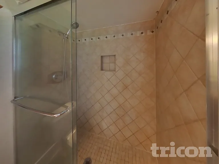 554 Peregrine Ct — Photo 11