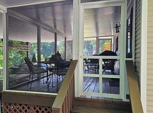 60 Country Woods Dr, Franklin, NC 28734
