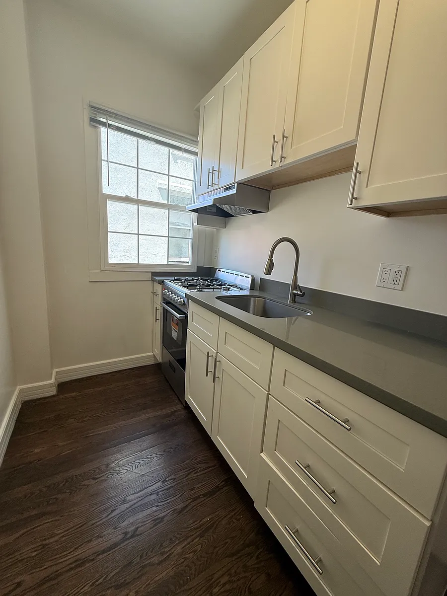 Building Photo - 426 Ellis St #601