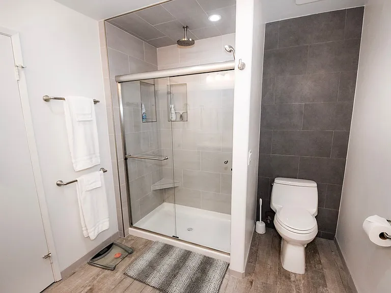 102 Antigua Ct — Photo 22