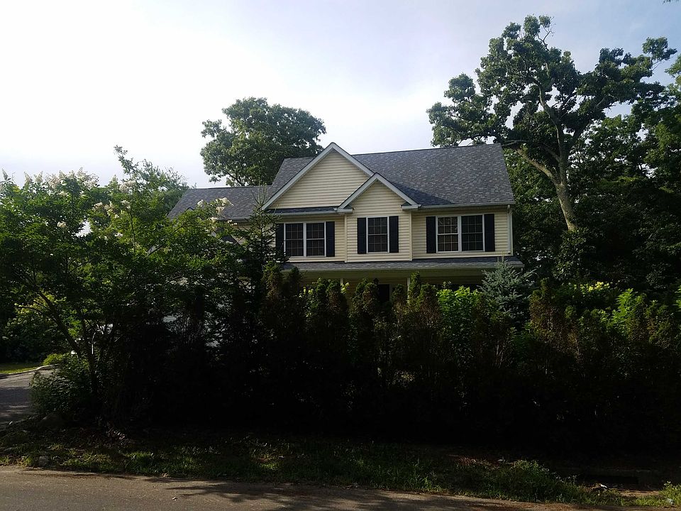 1st image of 51 Park Ln