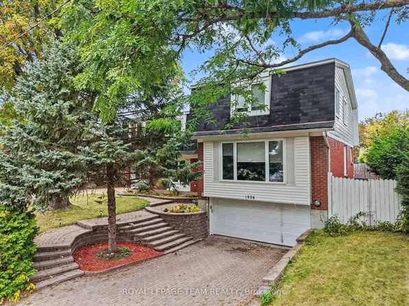 1926 Marquis Ave, Ottawa, ON K1J 8J2