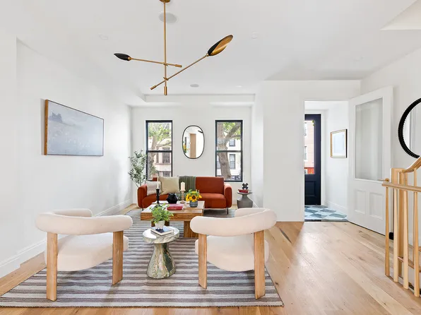 118 Schaefer Street image 4 of 15