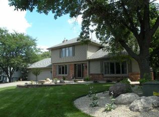 12917 Grandview Ct, Burnsville, MN 55337