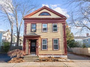 56 Washington St, New London, CT 06320