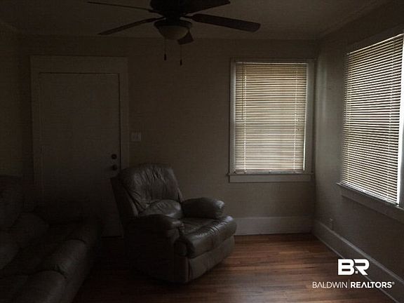 5th image of 1108 N Hoyle Ave