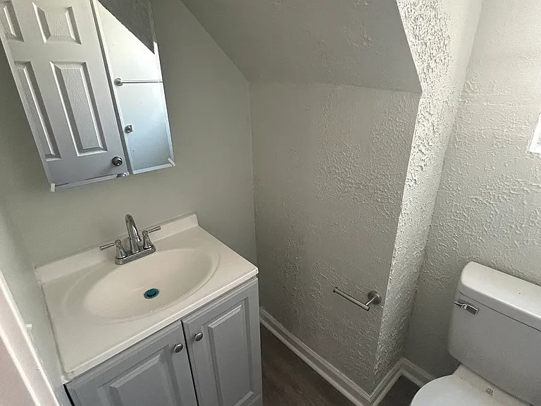 506 Maple St #3 — Photo 10