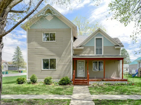 202 S Ellsworth St, Houston, MN 55943