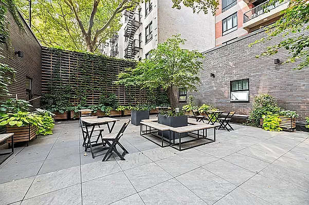 Rented by Living New York | media 38