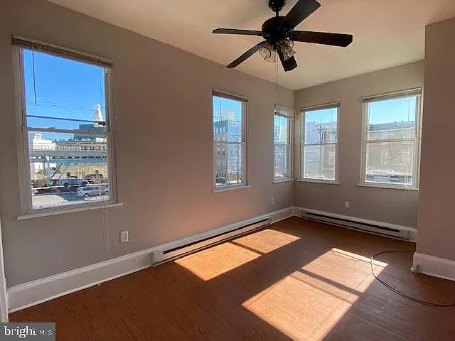 2105 N Howard St #2R — Photo 9