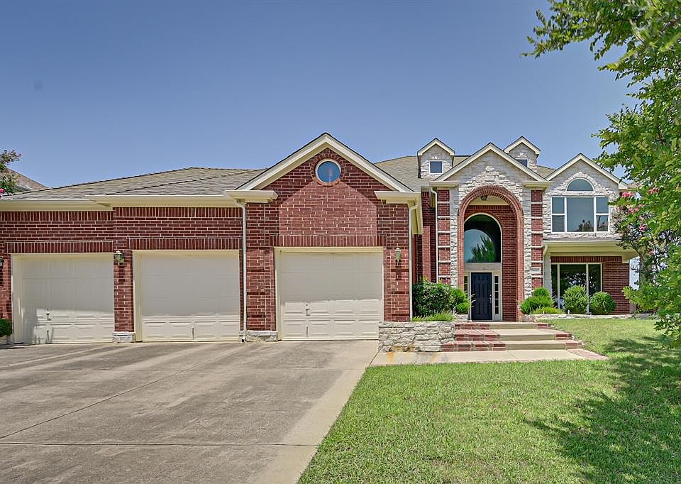 1st image of 2440 Whispering Breeze Dr