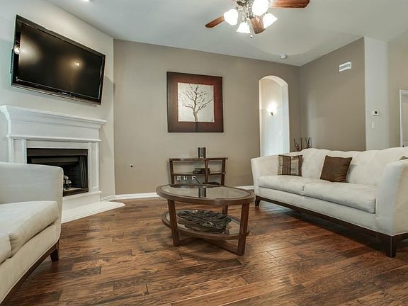 3rd image of 10500 Sexton Dr