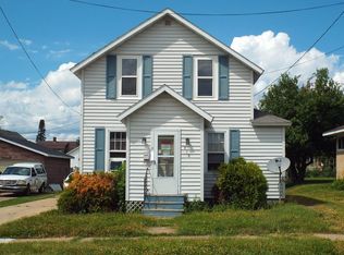 418 E Main St, Iron Mountain, MI 49801