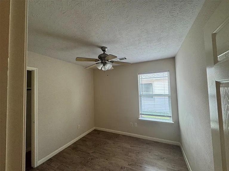 4818 Comal River Loop — Photo 22