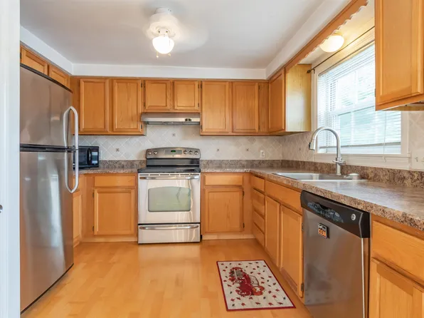 3 East Ridge Road, Merrimack, NH 03054