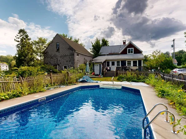 936 Hotel Road, Auburn, ME 04210