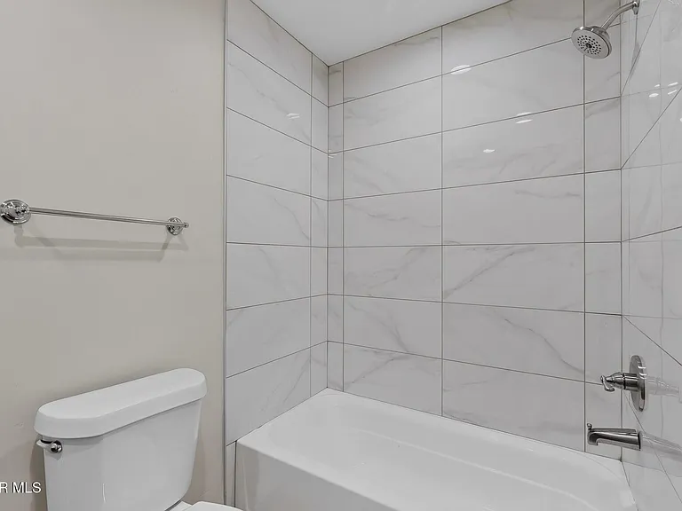 1483 Osullivan Dr #B — Photo 19