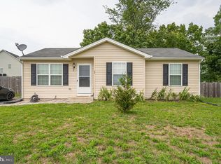 25 Eisenhower Cir, Inwood, WV 25428