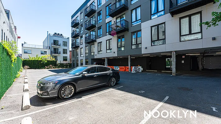 Rented by Nooklyn NYC LLC | media 47