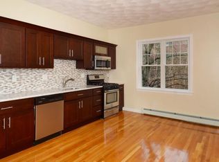 101 Falcon St #2R, Boston, MA 02128