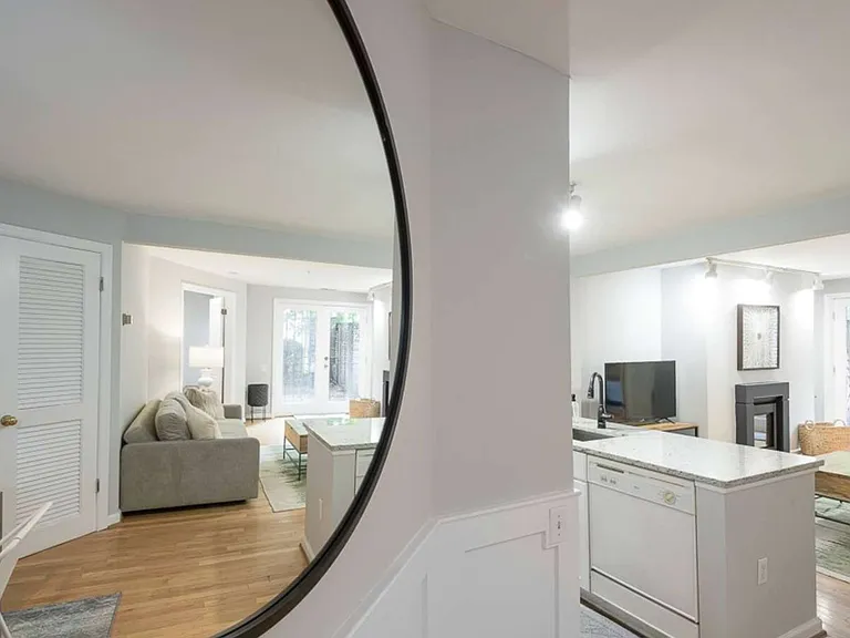 2110 R St NW #B — Photo 11