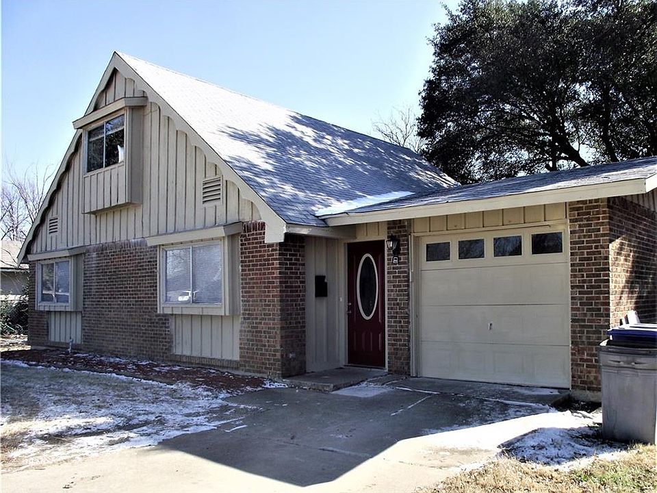 1st image of 2410 Lakeland Dr