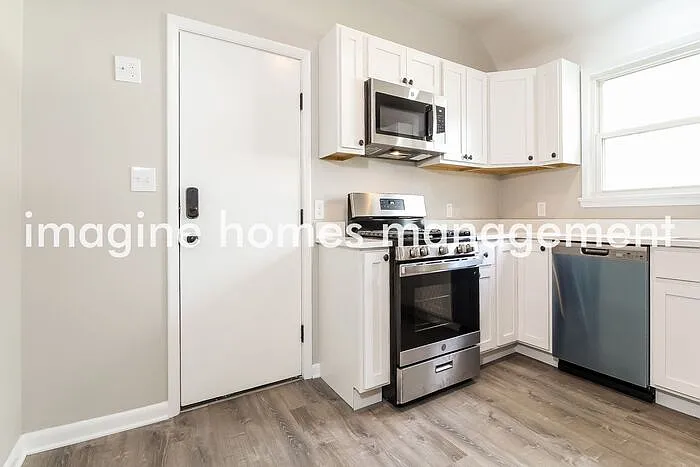 25382 Concord Dr — Photo 3