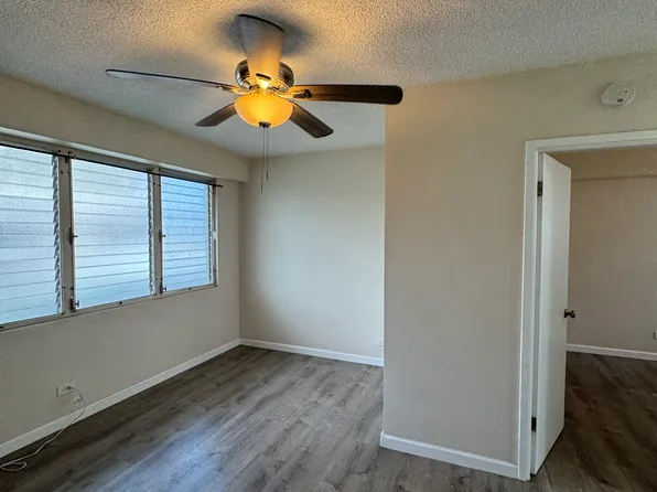 287 Wai Nani Way APT 305, Honolulu, HI 96815