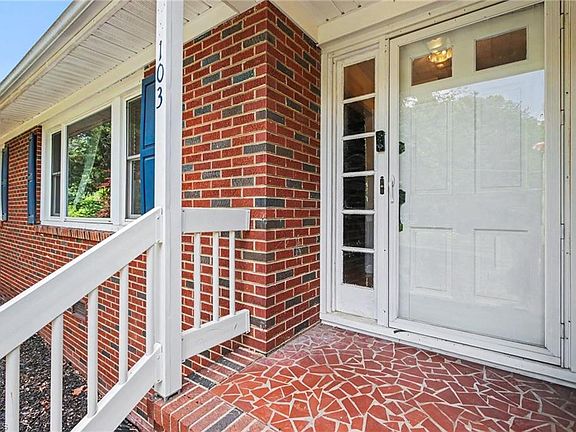 5th image of 103 Arbor Dr