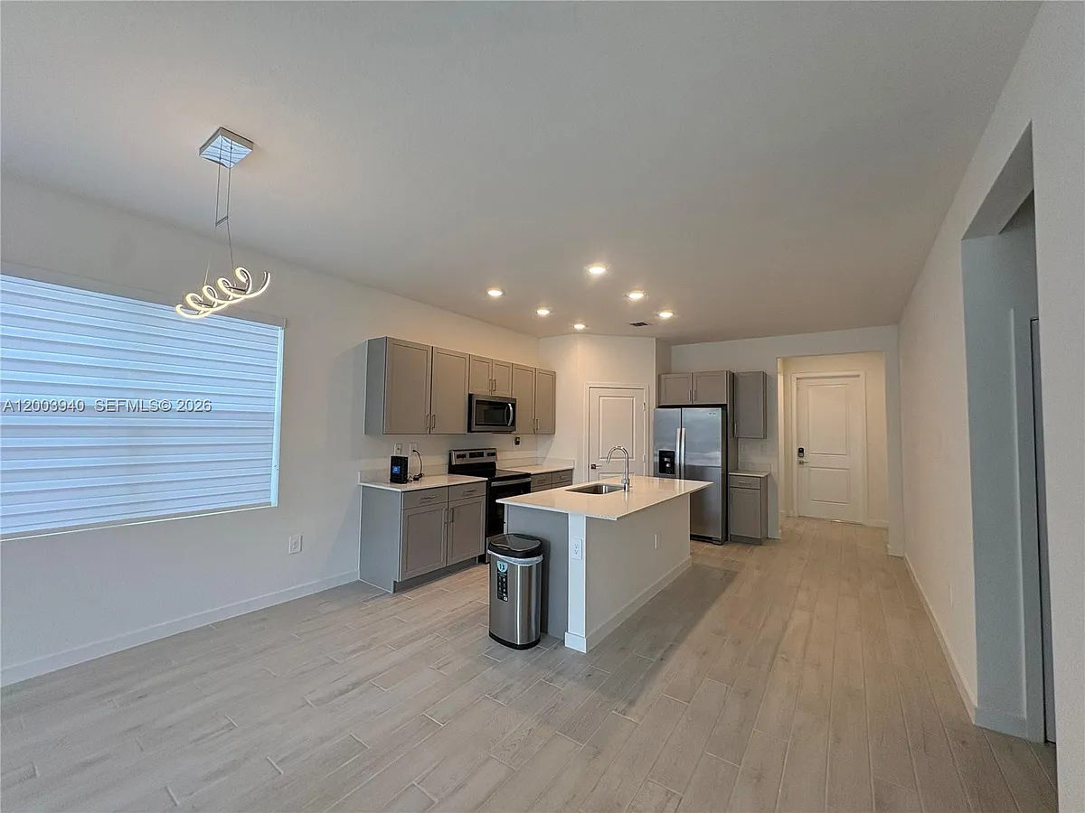 Building Photo - 12948 SW 265th Ter